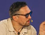 В зале Усика наказывают за просмотр соцсетей