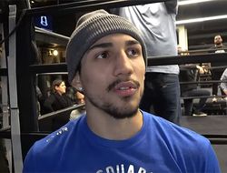 фото - Теофимо Лопес ответил Андре Уорду и Тимоти Брэдли