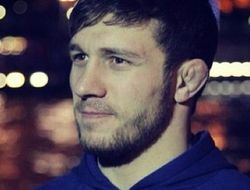 фото - UFC 210: Магомед Бибулатов победил Дженела Лаусу