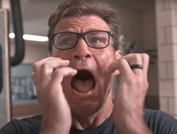 фото - Стипе Миочич снялся в хоррор-рекламе «кофе пожарных»: вышло странно – видео