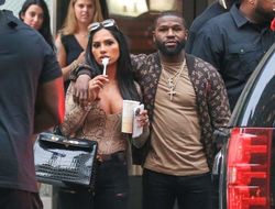 фото - Флойд Мейвезер бросил стриптизёршу, вернулся к экс-подруге — фото