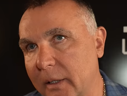 фото - «Это не бокс, это цирк!» Менеджер Усика жёстко высказался о бое Фьюри–Нганну