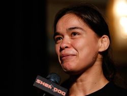 фото - UFC прощается с Сакарой, Сотиропулосом и Сэкстон