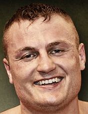 Адам Дайнес