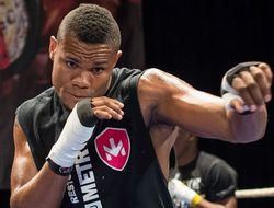 фото - Альварес уверен, что побьёт Стивенсона — промоутер боксёров