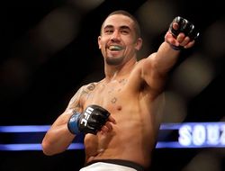 фото - Сен-Пьер больше не чемпион, Уиттакер против Рокхолда на UFC 221