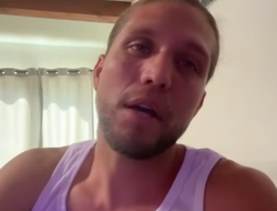 фото - Стало известно, с кем Топурия проведёт дебютную защиту