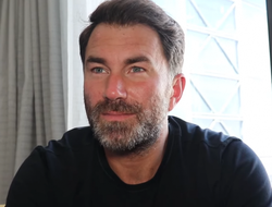 фото - Канело и Бивол не могут договориться об условиях реванша? Объясняет промоутер