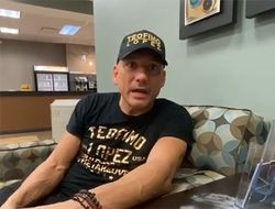 фото - Теофимо Лопес-старший: Ломаченко тратит всю свою энергию на долбаную Матрицу 