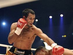 фото - (Видео) Джонатан Виктор Баррош завоевал титул WBA в весе до 57,2 кг