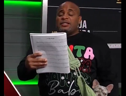 фото - Не фальстарт? Кормье помогает «поймать» рождественское настроение: видео