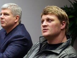 фото - Александр Поветкин подписал контракт с компанией Андрея Рябинского