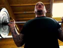 фото - Руис и Ярд работают на лапах или кое-кто валяет дурака? Странное видео