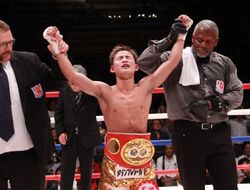 фото - Хирото Кёгучи побывал в нокдауне, но сумел сохранить титул