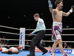 фото - Кадзуто Иока нокаутировал Квантаи Ситморсенга