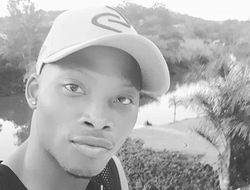 фото - «Мы всех развалим на кусочки»: участник Суперсерии Золани Тете нахваливает Мэйуэзера