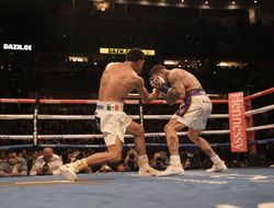 фото - Хайме Мунгиа перебил Габриэля Росадо в залихватском махаче: видео