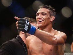 фото - Чарльз Оливейра назвал Конора Макгрегора желанным соперником