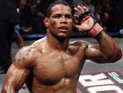 фото - (ММА) Травмы Биспинга и Стэнна привели к бою Боуча и Ломбарда