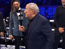 фото - «Абсолютный позор!» Разъярённый Арум выбрался в ринг и разнёс судей боя Кэттеролл-Тейлор 2 — видео