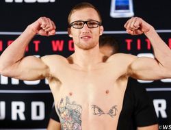 фото - Турнир UFC в Линкольне остался без хэдлайнера: Якуинта отказался драться с Гэтжи