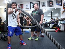 фото - Мэнни Пакьяо готовится к покорению очередной титульной вершины: видеоролик