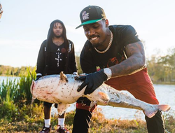 фото - Богачук встретил зиму, Чарло с усатым уловом, Уайт о лучшем ударе в боксе — соцсети 