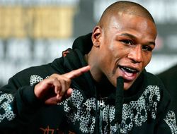 фото - Флойд Мэйуэзер: «Извиняюсь, но насмешка над Де Ла Хойей – не моих рук дело»