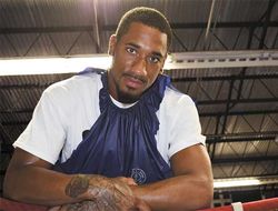 фото - Небитый экс-чемпион Деметриус Эндрэд вернулся с уничтожением Пучеты