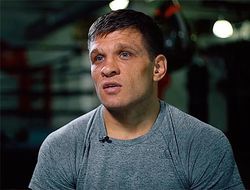 фото - Сергей Деревянченко оценил шансы Гвоздика в бою со Стивенсоном