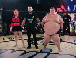 фото - Миниатюрная девушка забила 240-килограммового громилу — она хочет в UFC: видео боя