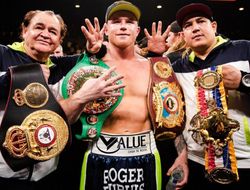 фото - Освободившийся титул Канело. В гонке Рамирес, Альварес, Смит и два россиянина