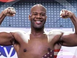 фото - «Временный» чемпион WBA в супертяжах Брайан получил соперника. Это фейспалм