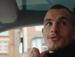 фото - «Упал с лошади?» Гэрри не верит в травму Махачева