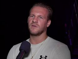 фото - «В следующий раз Джошуа будет успешен». Тренер уверен в победе над Усиком