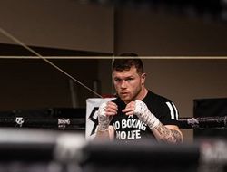 фото - Эдди Херн: Планы насчет боя Канело–Сондерс по-прежнему в силе на 2 мая