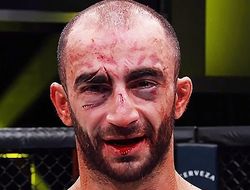 фото - Кадр дня. Гига Чикадзе и Келвин Каттар в больнице после боя