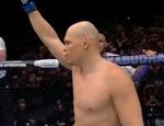 Гуськов уничтожил Крылова на UFC on ABC 9
