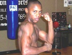 фото - Хавьер Фортуна дает Луису Франко не больше трех раундов