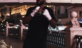 «Бить, бить, бить и снова бить». Аджагба уверен, что Мартин его боится