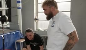 Пол пообещал купить чемпионке автомобиль, если она войдёт в историю бокса