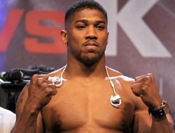 фото - Паркер недоучка, буду бить его в живот — Джошуа