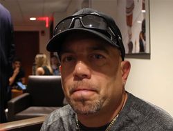 фото - Мы не будем бегать от Головкина — тренер Деревянченко