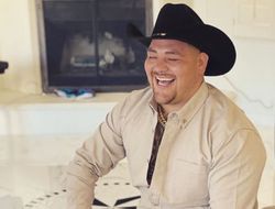 фото - Энди Руис призвал Уайта перестать «играть жертву»: Ищешь нашего сочувствия? Убирайся!