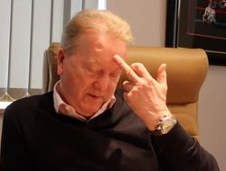 фото - 42 миллиона. Промоутер Фьюри прокомментировал победу на торгах с рекордной ставкой