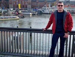 фото - Гвоздик в Амстердаме, Усик с новыми дисками, день рождения Виталия Кличко — соцсети 