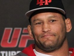 фото - Уайт: Первую защиту Биспинг проведёт против Хендерсона