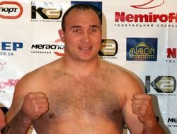 фото - Устинов возвращается в пятницу: Хрюнов назвал имя соперника