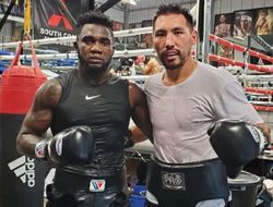 фото - Алимханулы нашёл соперника в соцсетях. Тот уже отреагировал