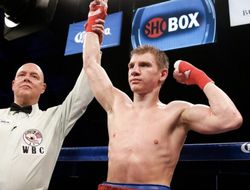 фото - Голуб побил обидчика Берчельта, Ислам остановил Минду — результаты